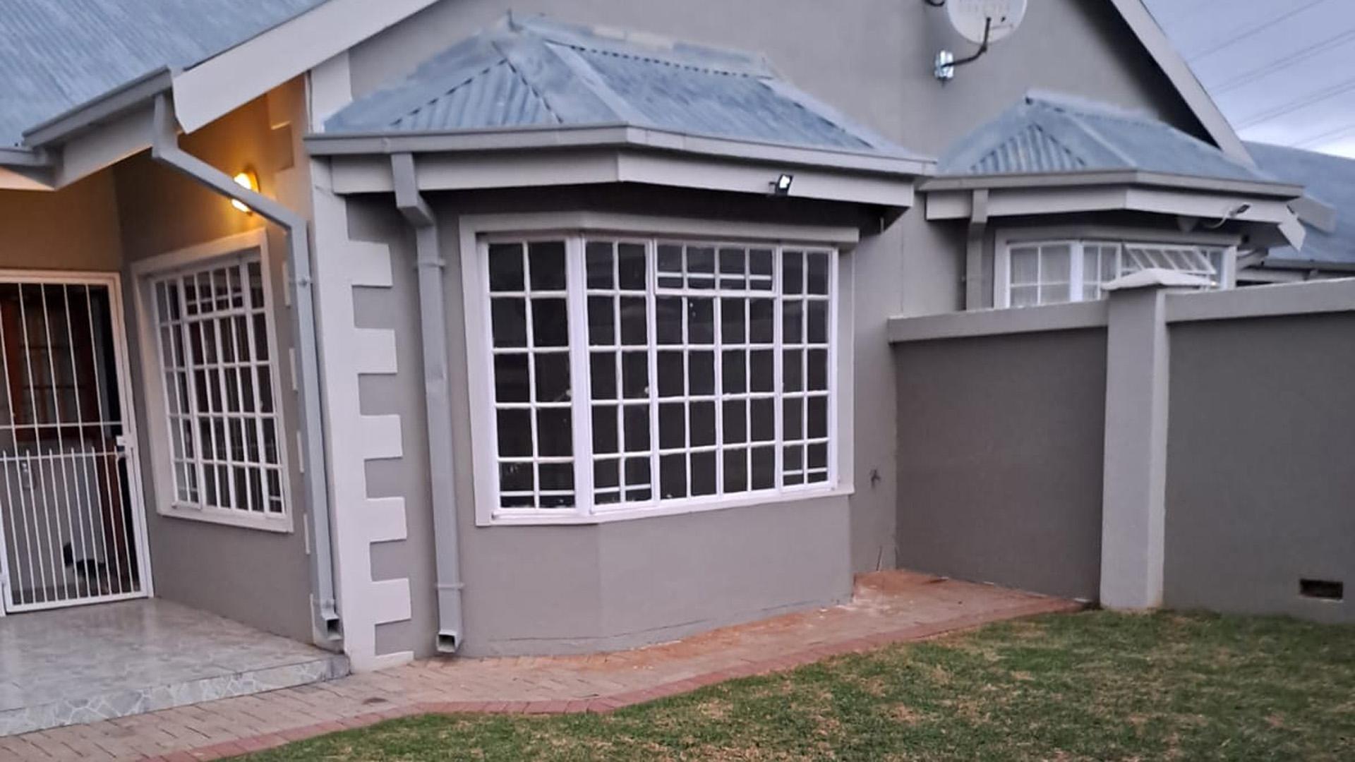 Front View of property in Potchefstroom