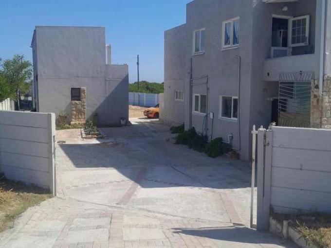 10 Bedroom House for Sale For Sale in Hawston - MR697885