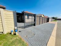 3 Bedroom 2 Bathroom House for Sale for sale in Albertsdal