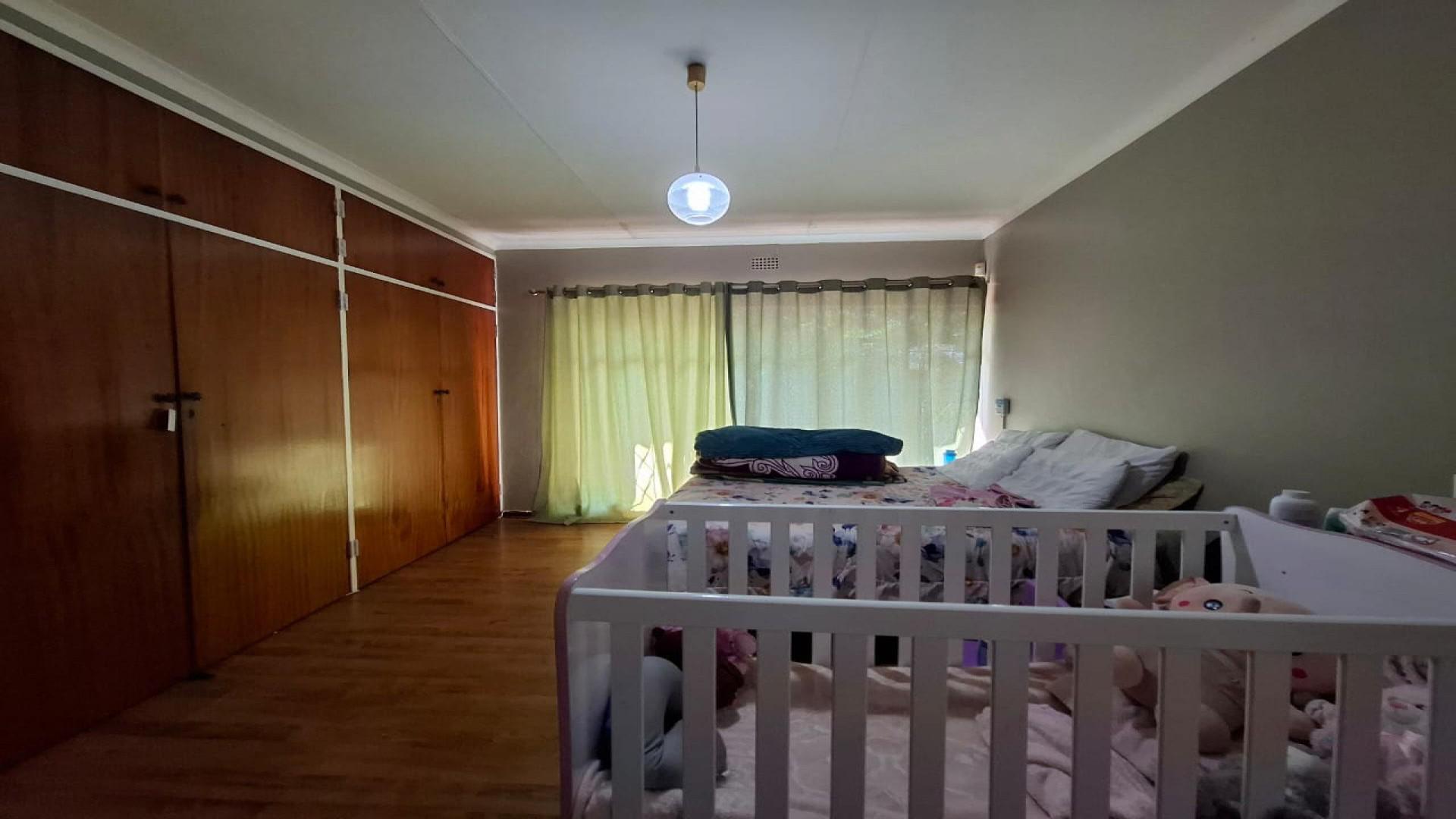 Bed Room 3 of property in Middelburg - MP