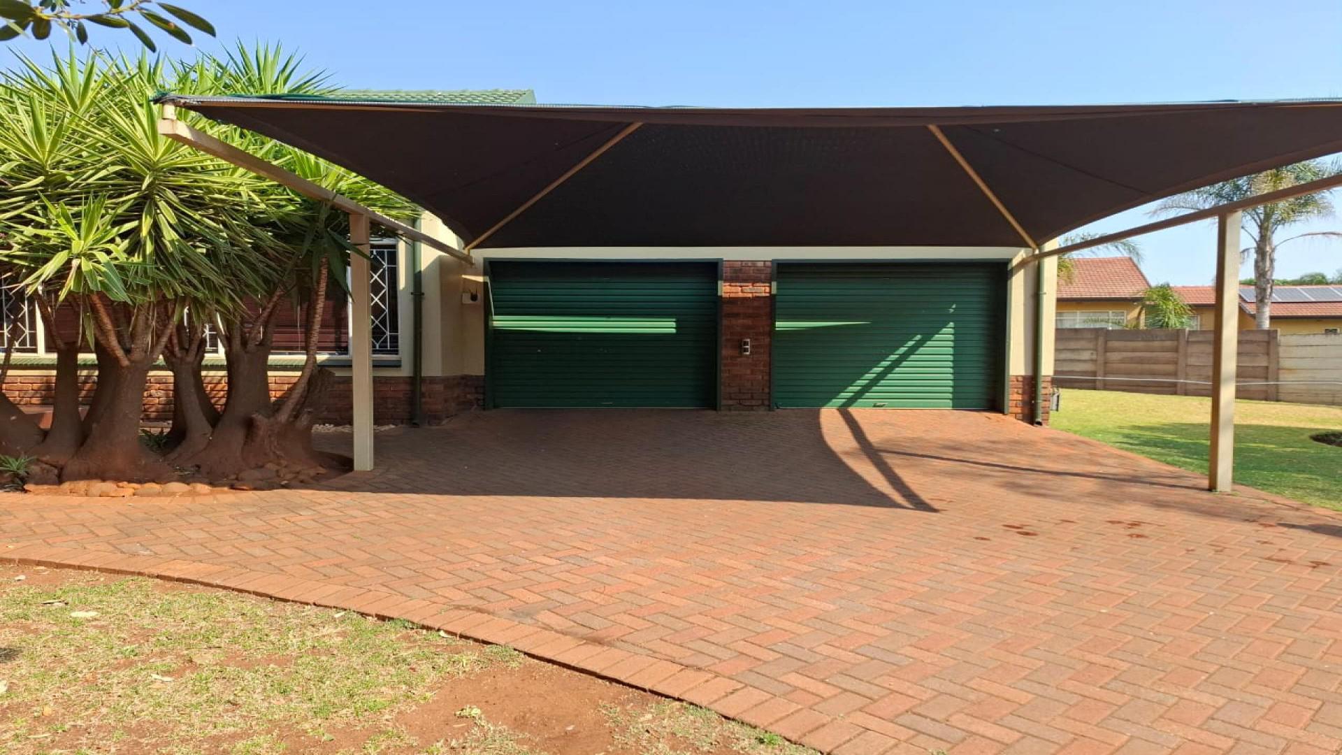 Front View of property in Middelburg - MP