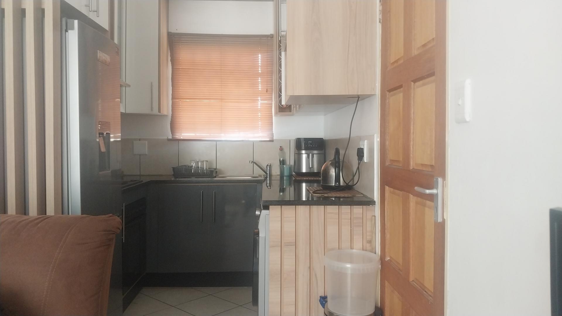 Kitchen of property in Dawn Park