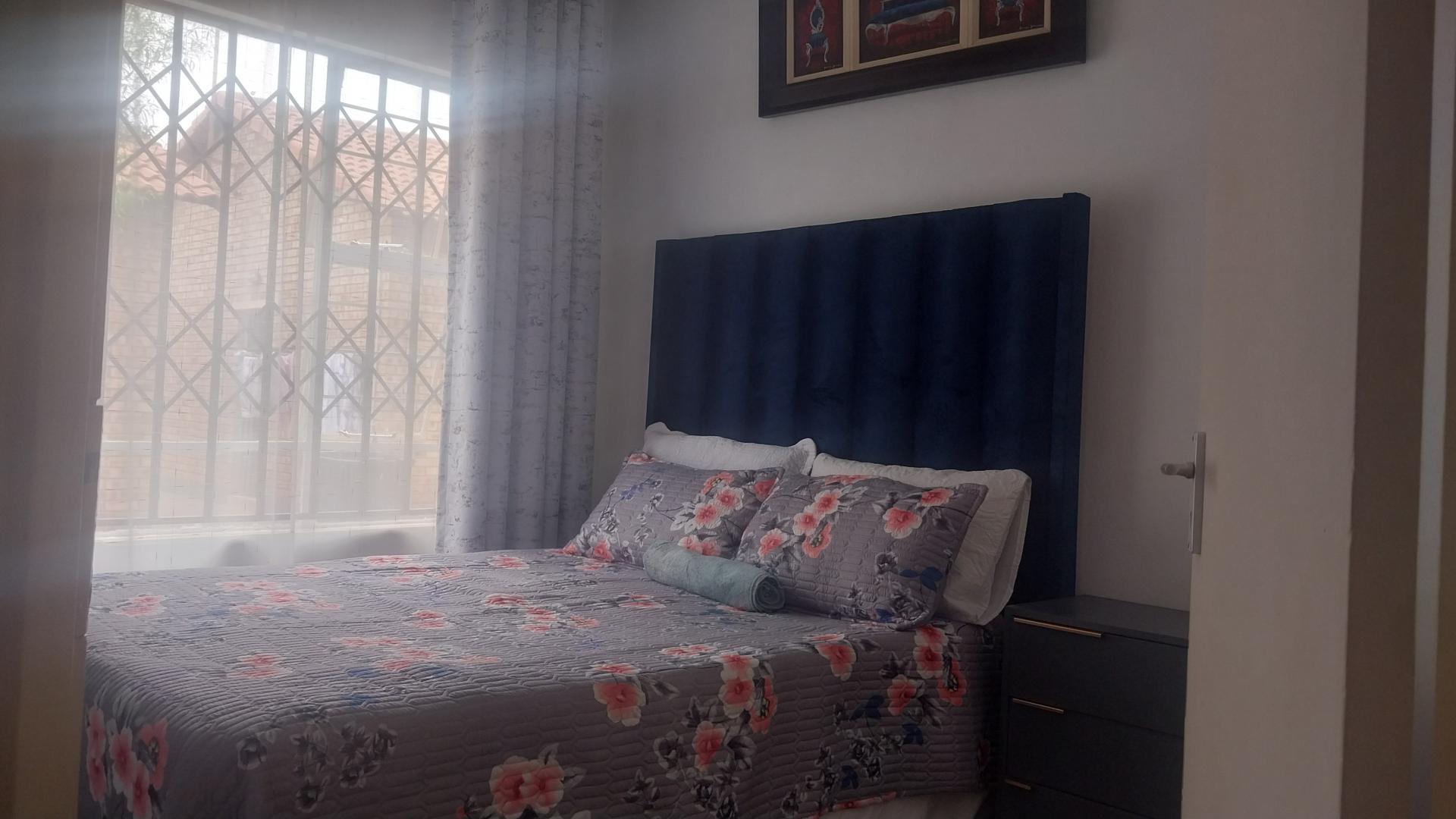 Bed Room 2 of property in Dawn Park