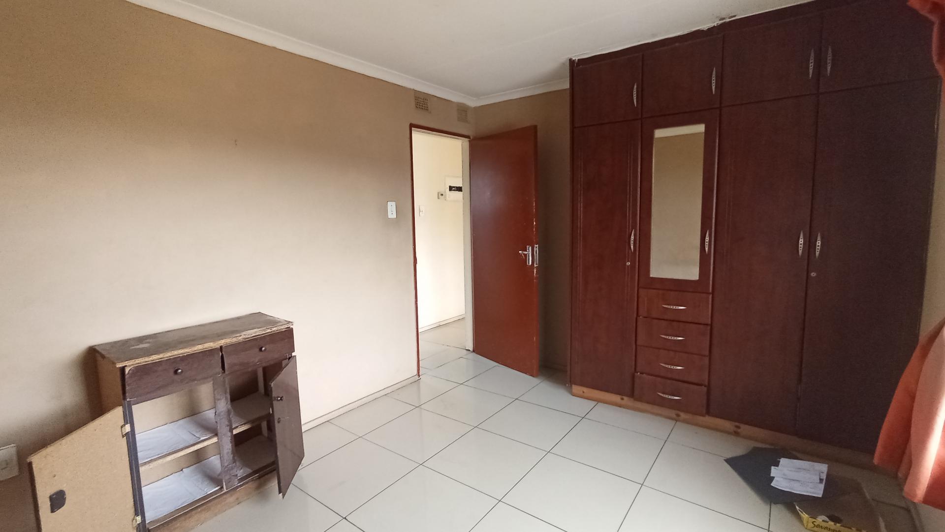 Bed Room 3 - 13 square meters of property in Edendale-KZN