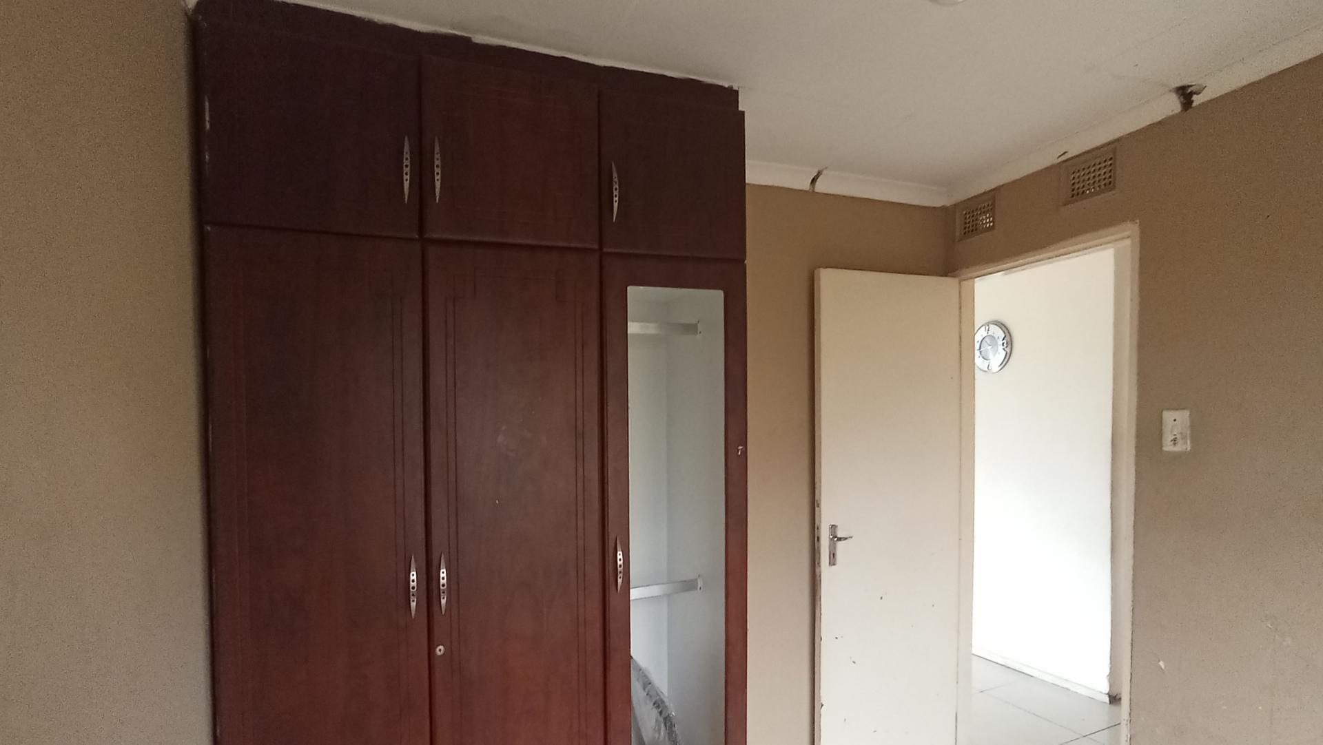 Bed Room 1 - 9 square meters of property in Edendale-KZN