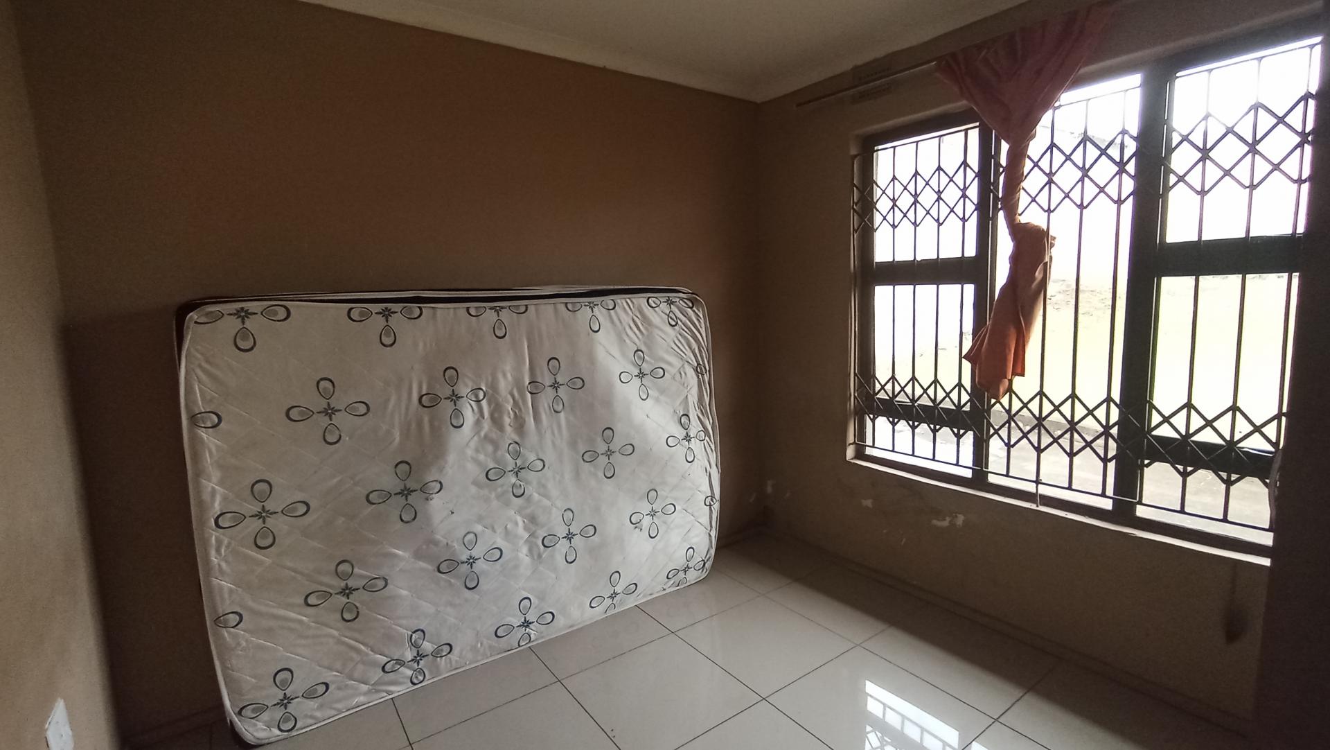 Bed Room 1 - 9 square meters of property in Edendale-KZN