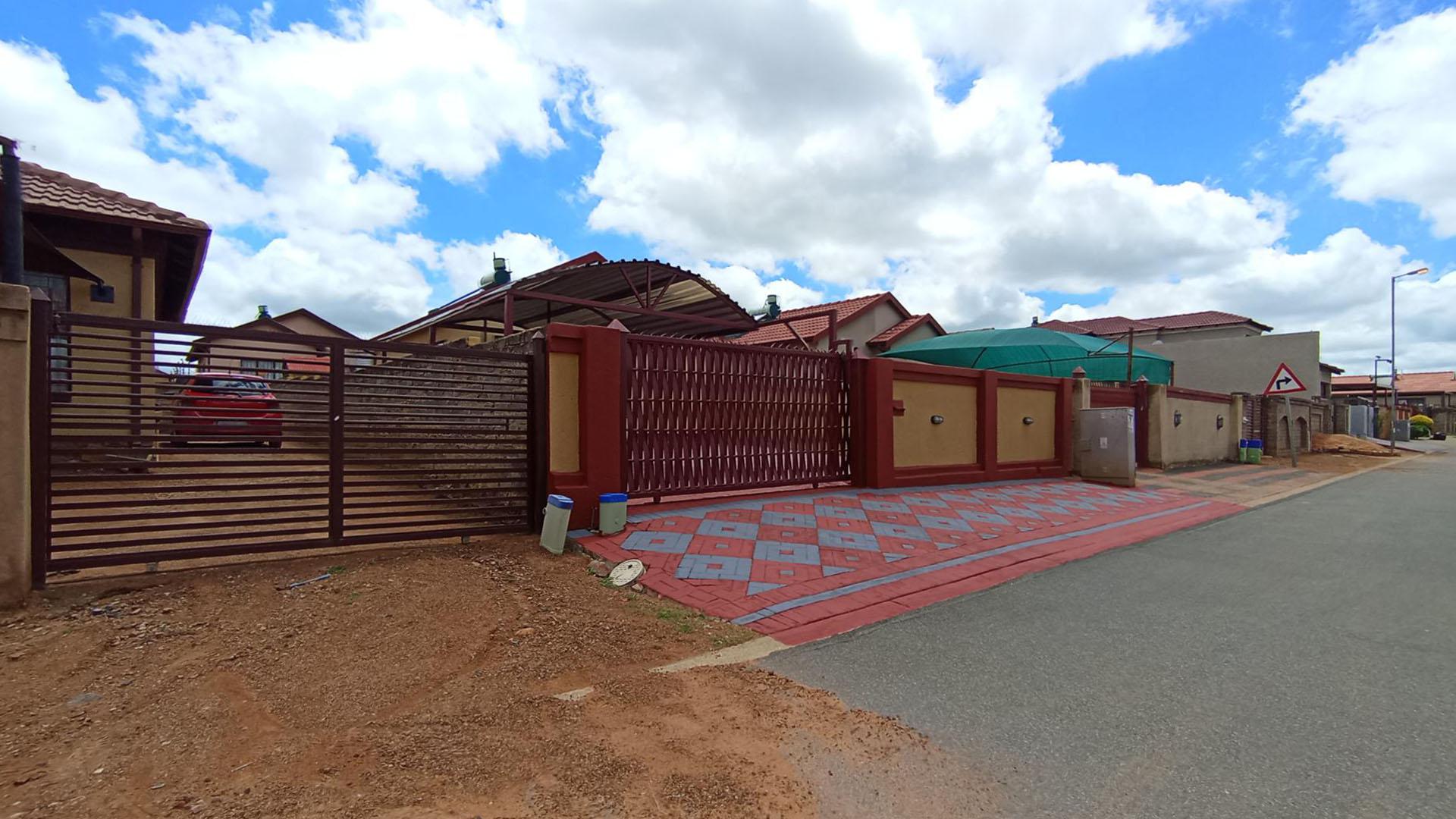 Front View of property in Soshanguve East