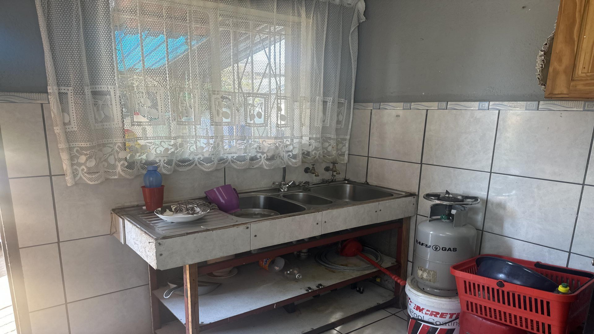 Kitchen of property in Elsburg