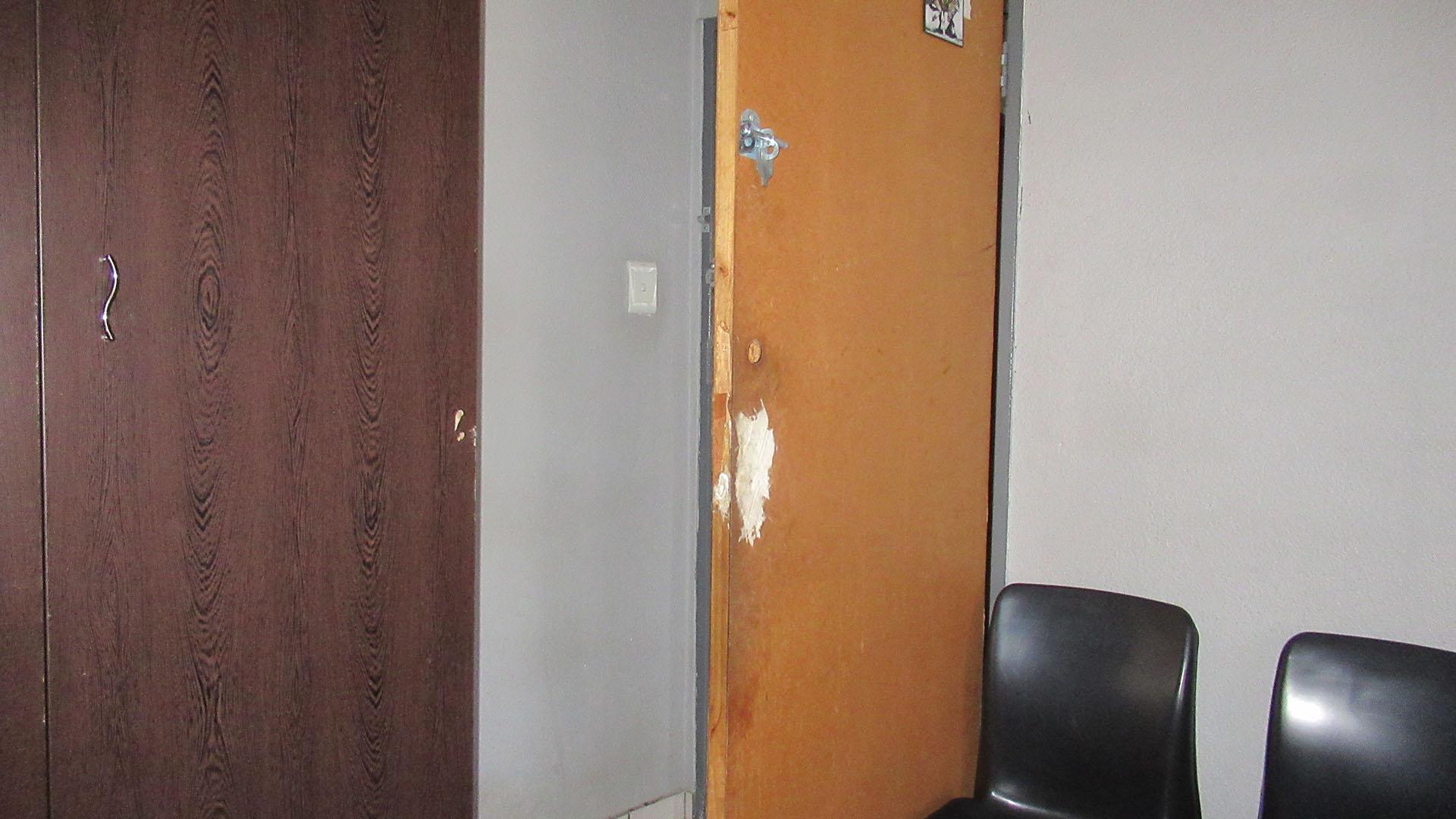 Bed Room 1 - 11 square meters of property in Elsburg