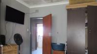 Bed Room 2 - 18 square meters of property in Elsburg