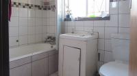 Bathroom 2 - 4 square meters of property in Elsburg