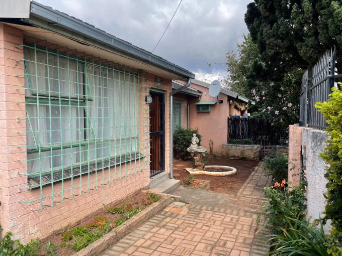 3 Bedroom House for Sale For Sale in Sophiatown - MR697949
