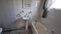 Bathroom 2 of property in Uvongo