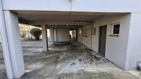 Carport  of property in Uvongo