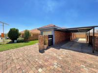 2 Bedroom 2 Bathroom Cluster for Sale for sale in Southdowns Estate