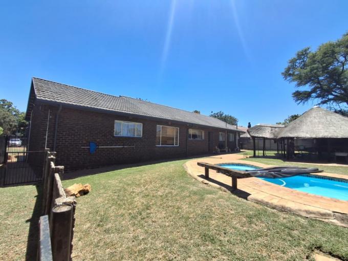 3 Bedroom House for Sale For Sale in Visagiepark - MR697985
