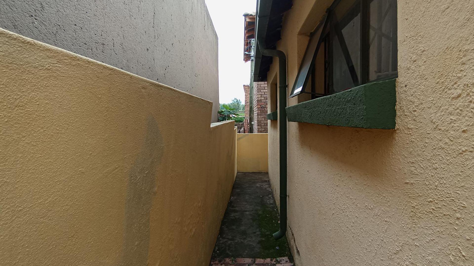 Backyard of property in Olievenhoutbos