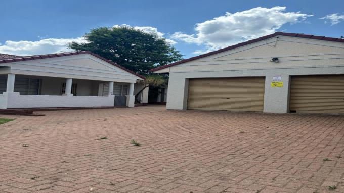 2 Bedroom Freehold Residence for Sale For Sale in Flamwood - Private Sale - MR698032