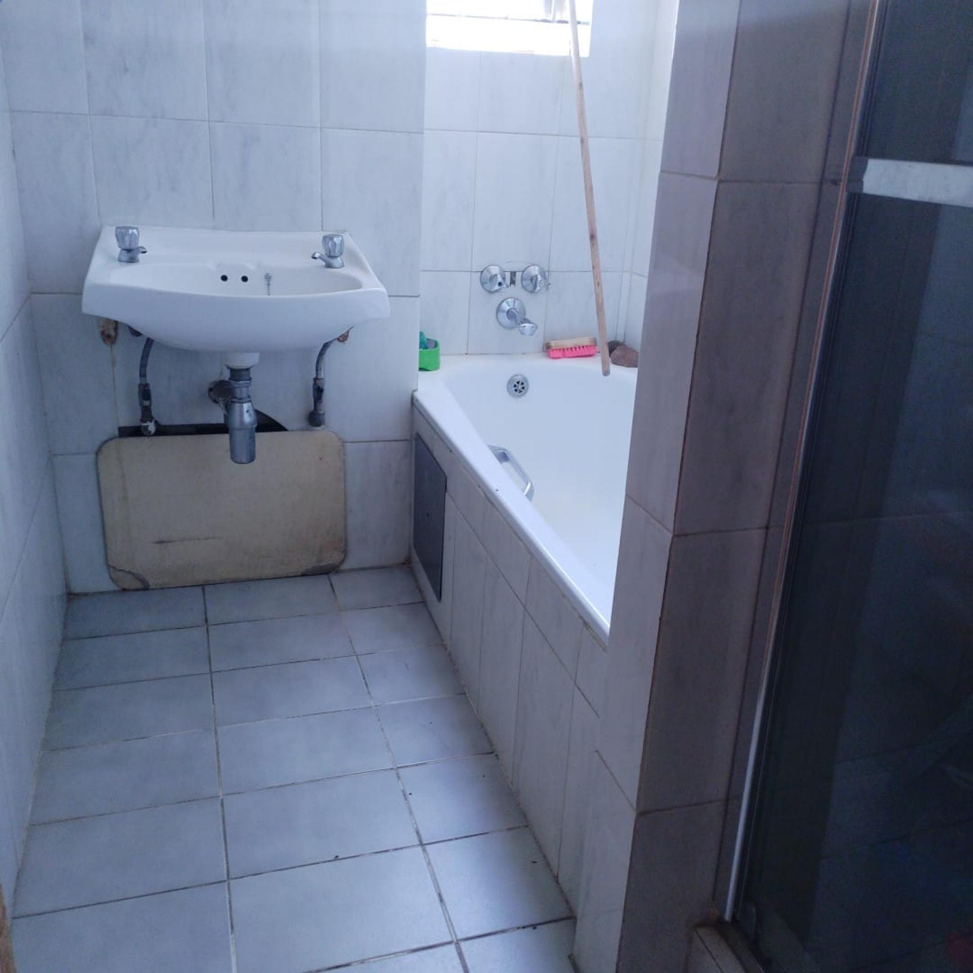  of property in Sunnyside