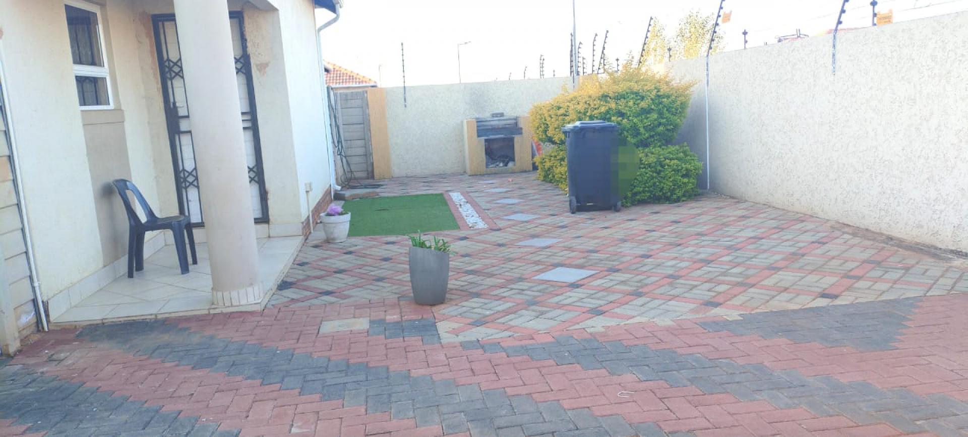  of property in The Orchards