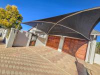 of property in Bendor  of property in Bendor