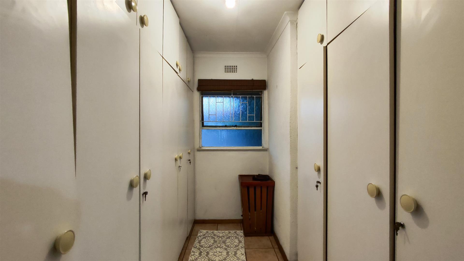 Spaces - 41 square meters of property in Edleen