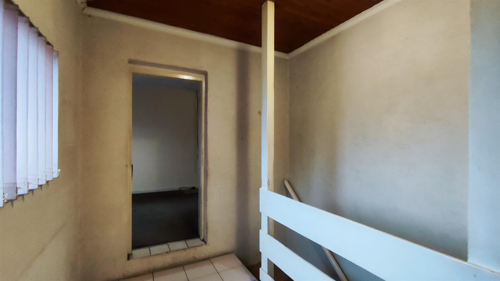 Spaces - 41 square meters of property in Edleen