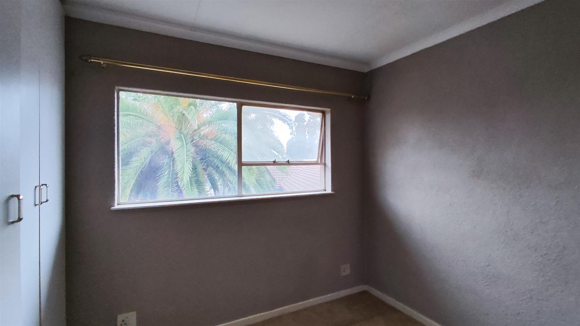 Bed Room 4 - 11 square meters of property in Edleen