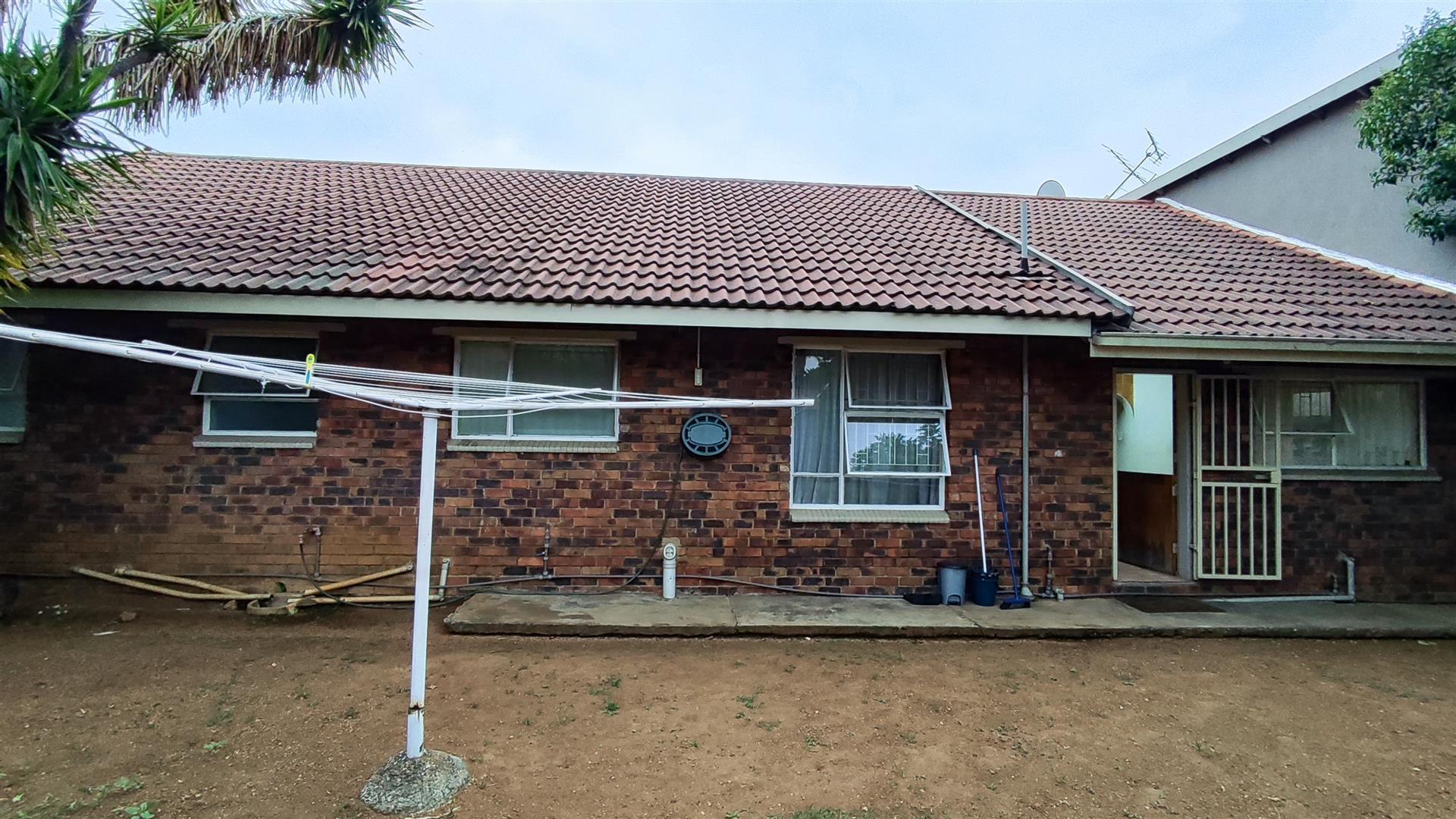 Backyard of property in Edleen