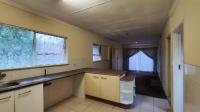 Kitchen - 31 square meters of property in Edleen