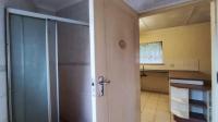 Bathroom 2 - 5 square meters of property in Edleen