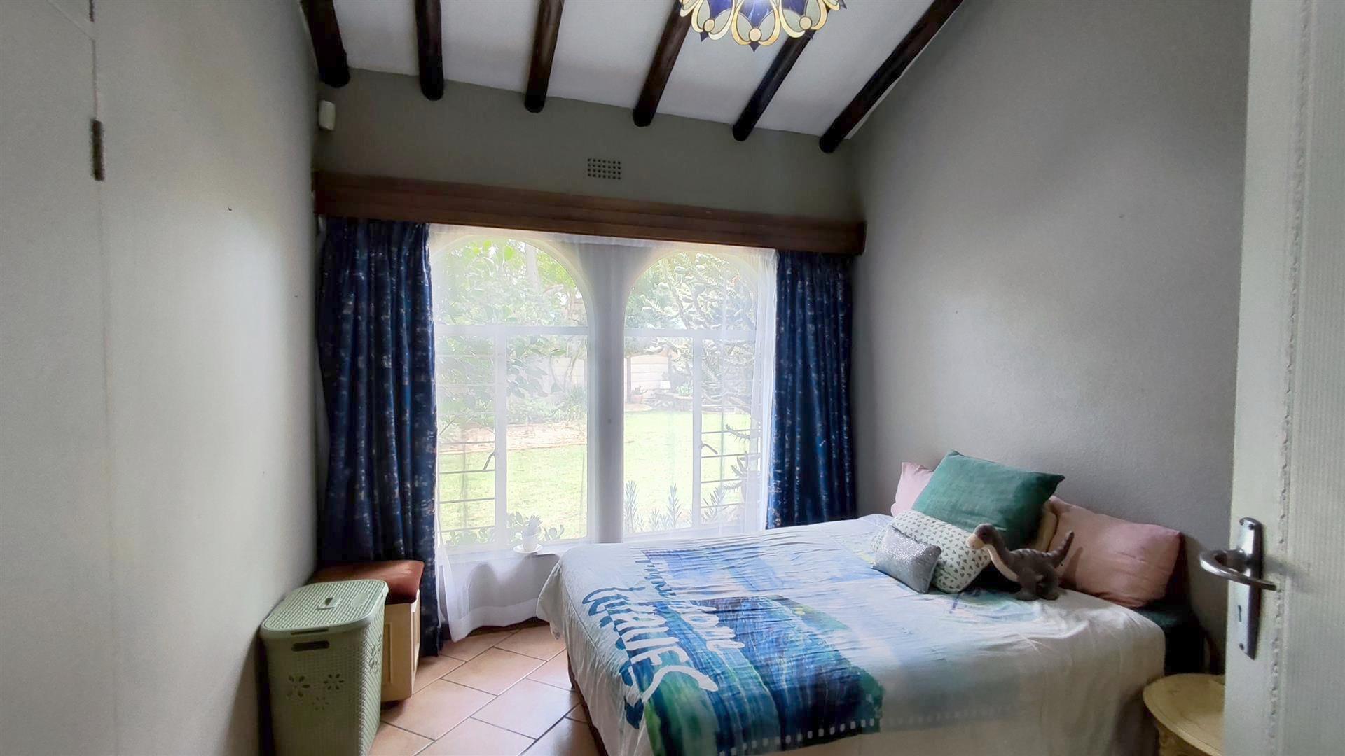 Bed Room 2 - 13 square meters of property in Farrarmere