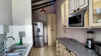 Scullery - 12 square meters of property in Farrarmere