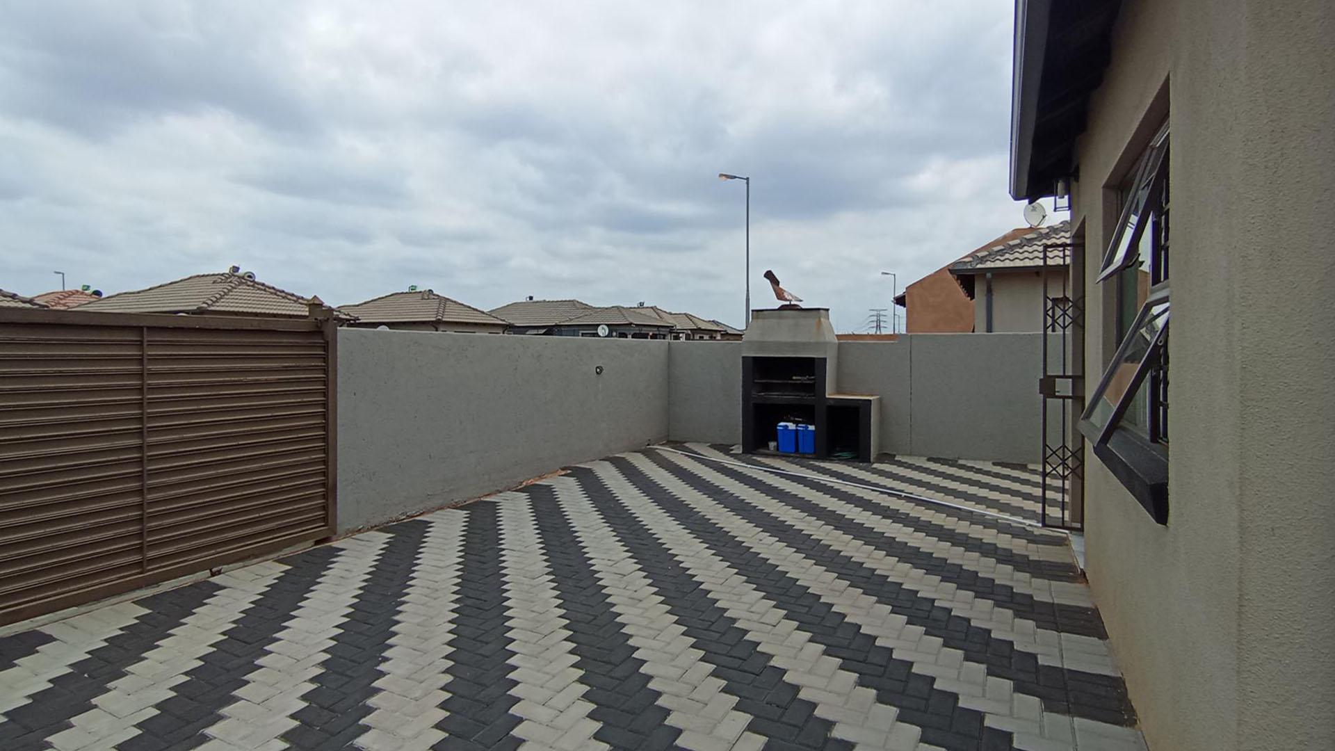 Front View of property in Soshanguve East