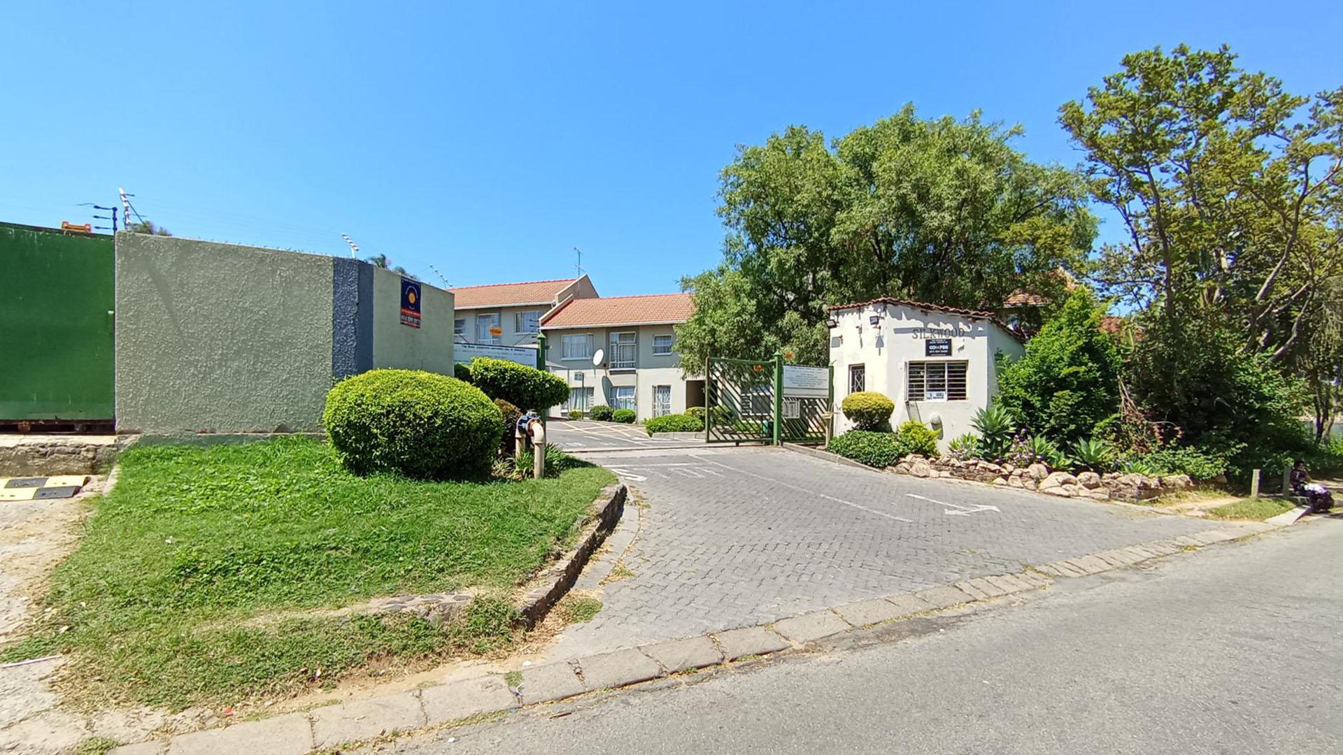 Front View of property in Vorna Valley