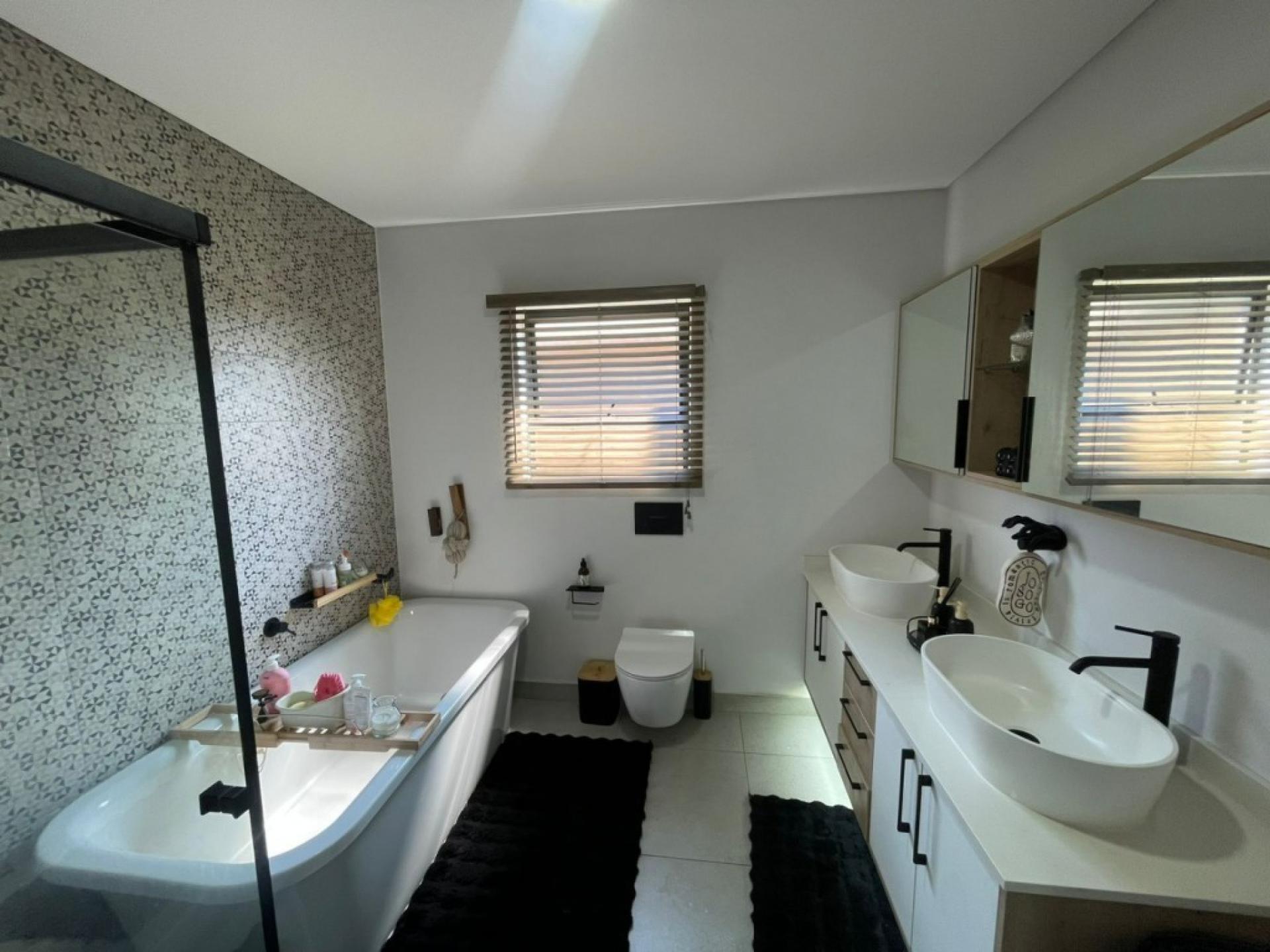  of property in Dayanglen