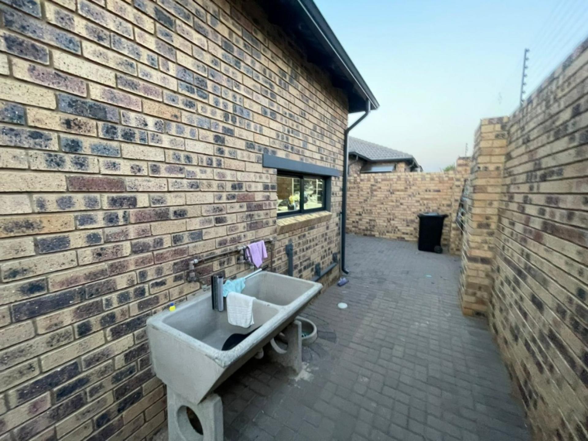  of property in Dayanglen