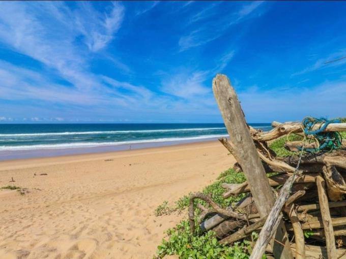 3 Bedroom Simplex for Sale For Sale in Amanzimtoti  - MR698112