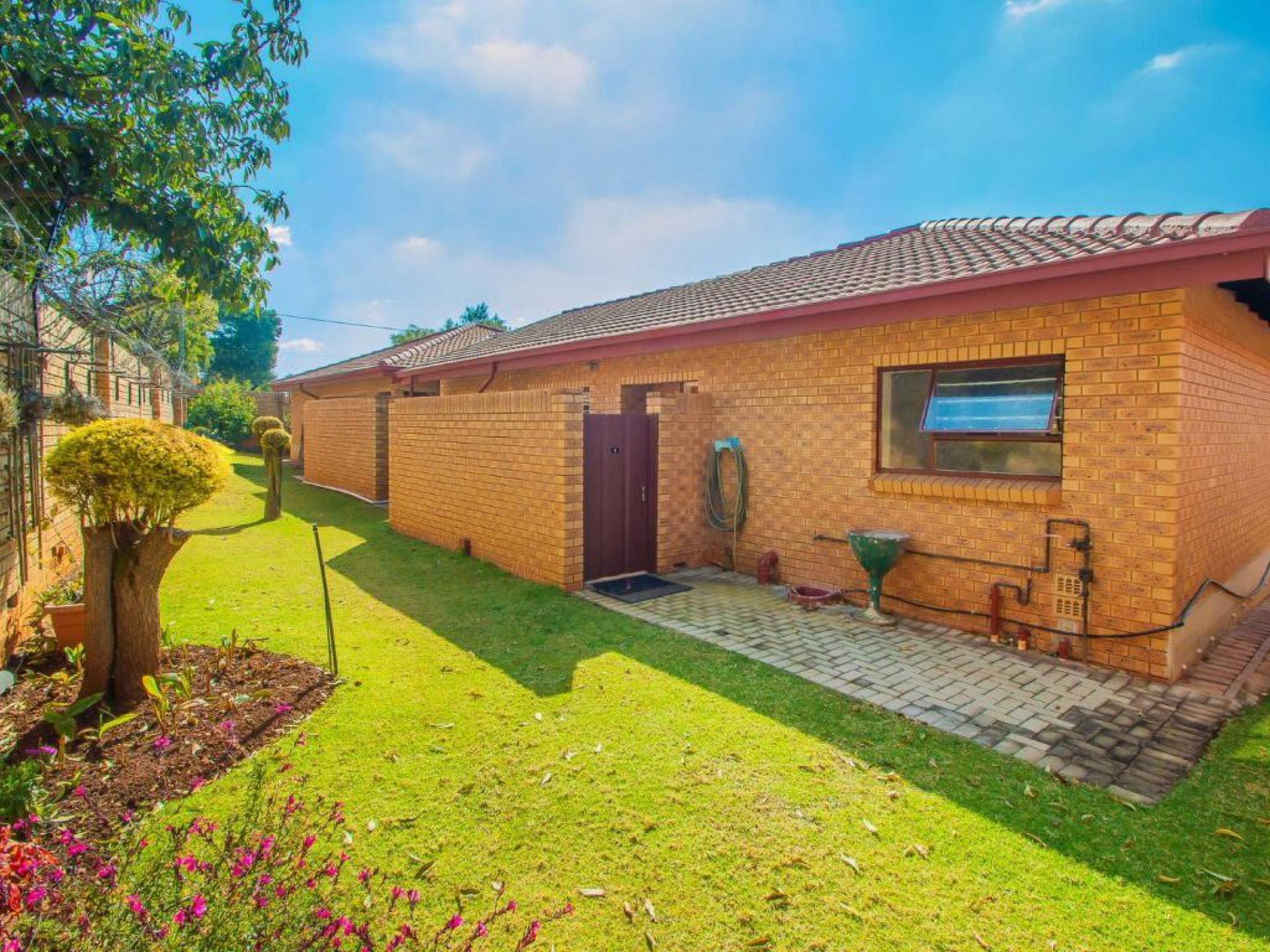  of property in Wilropark