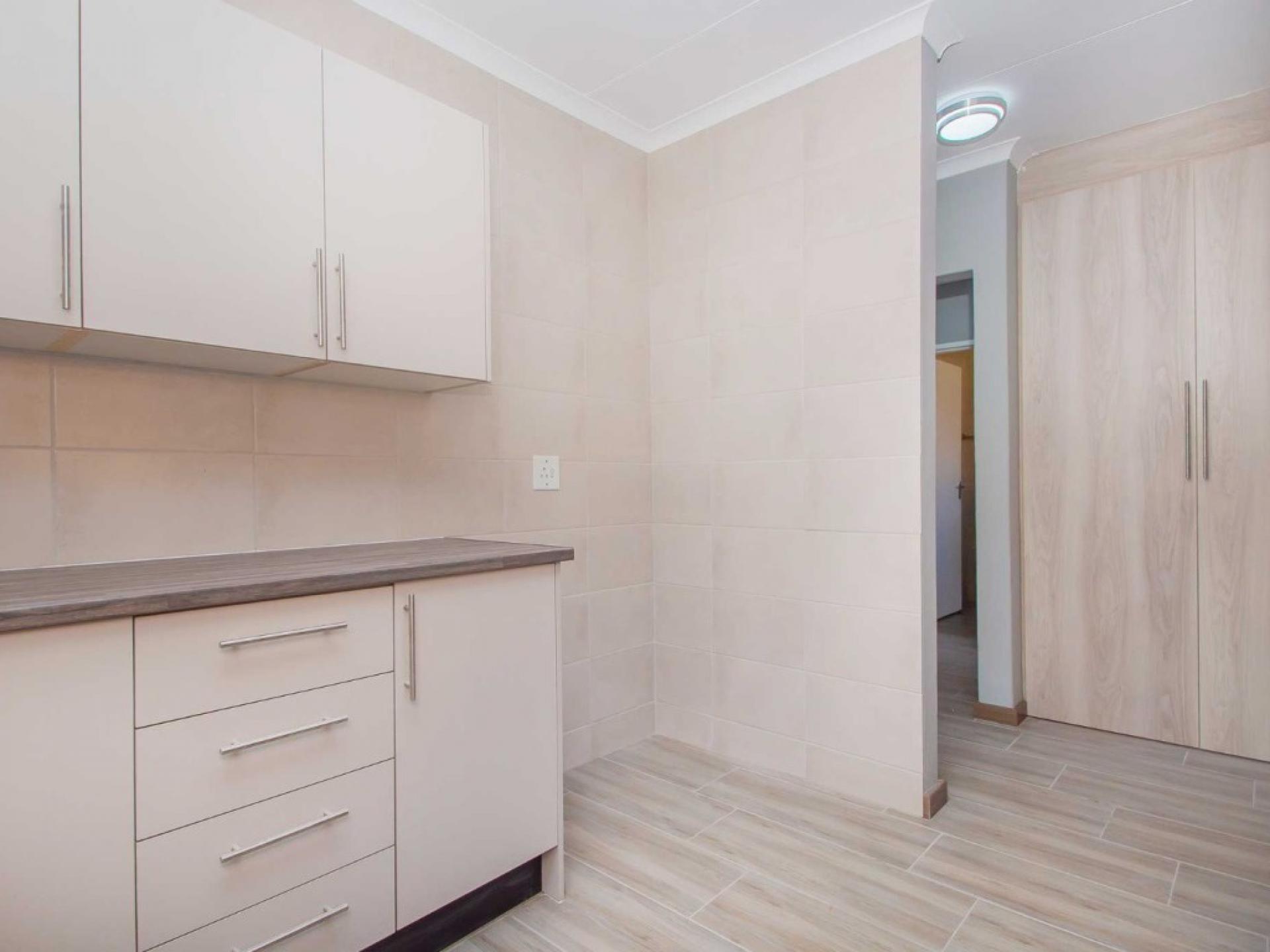  of property in Wilropark