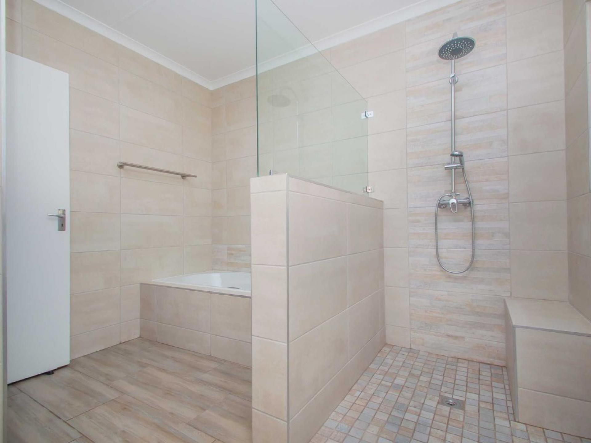  of property in Wilropark