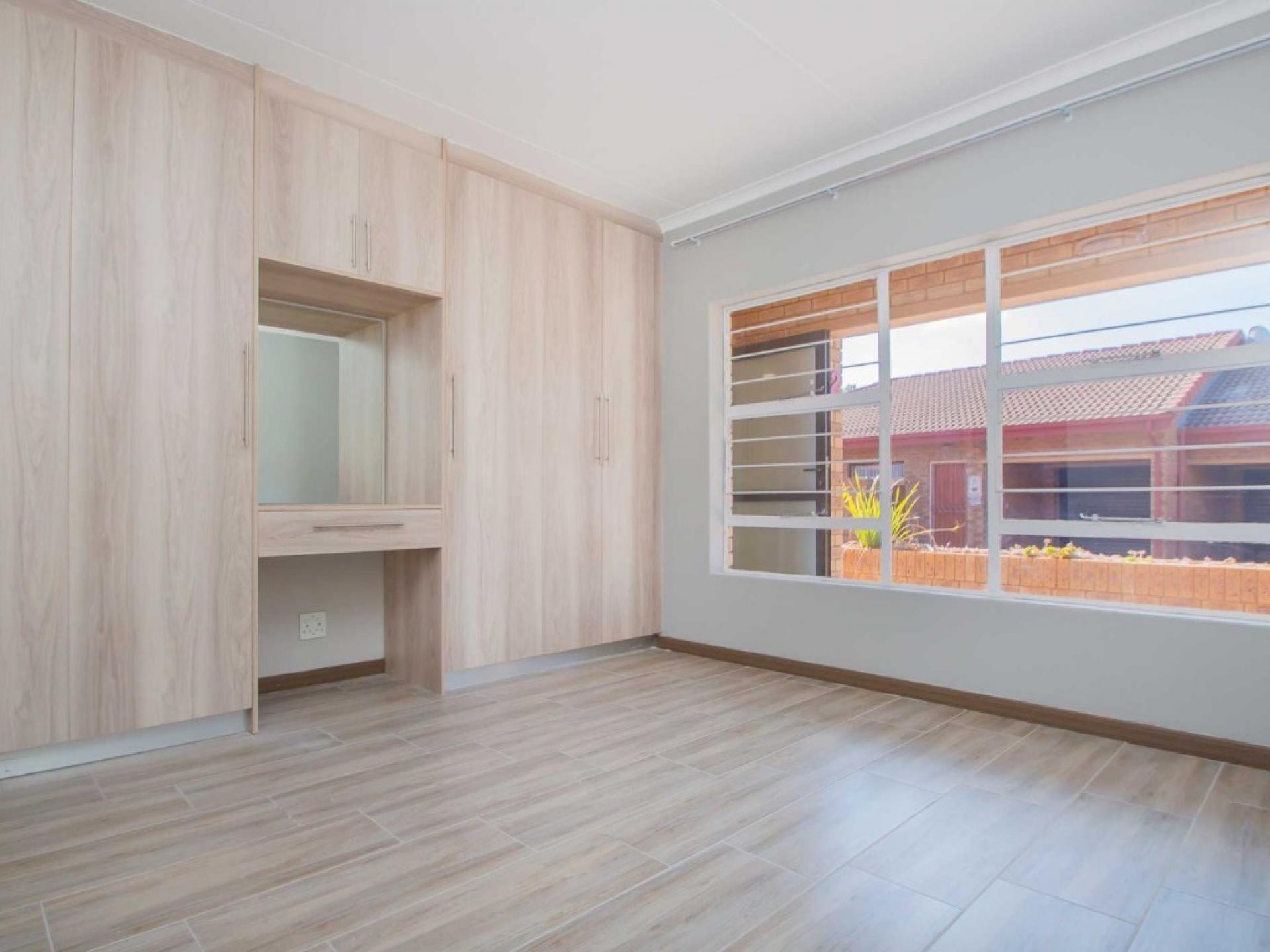  of property in Wilropark