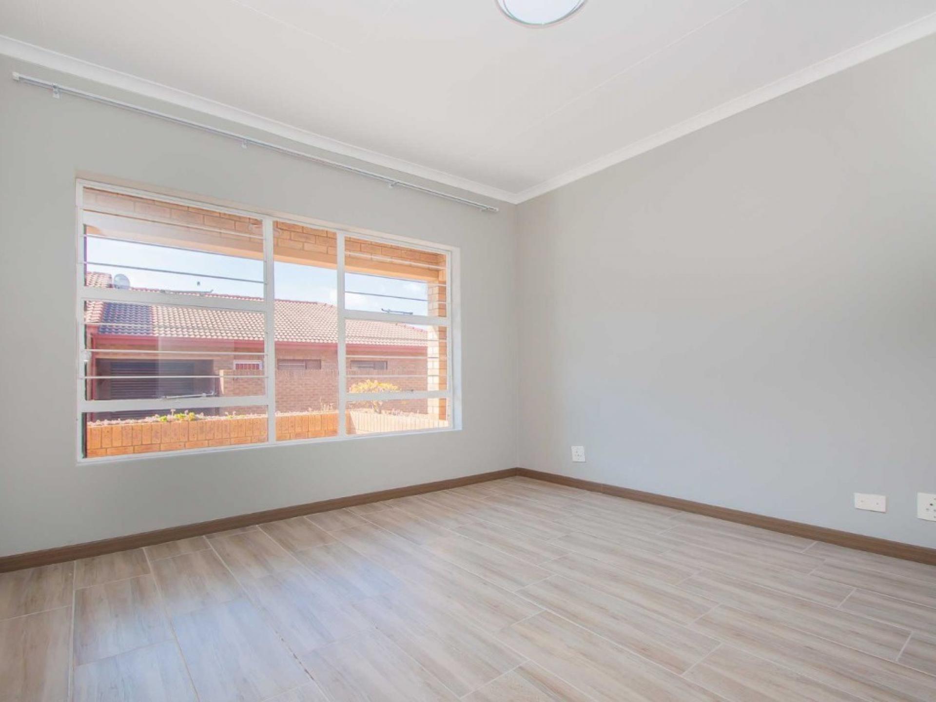  of property in Wilropark