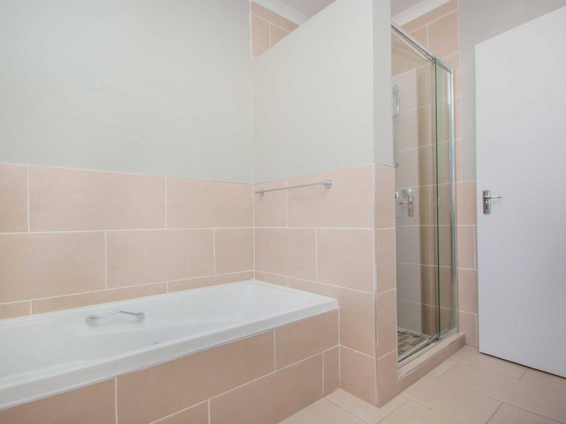  of property in Wilropark