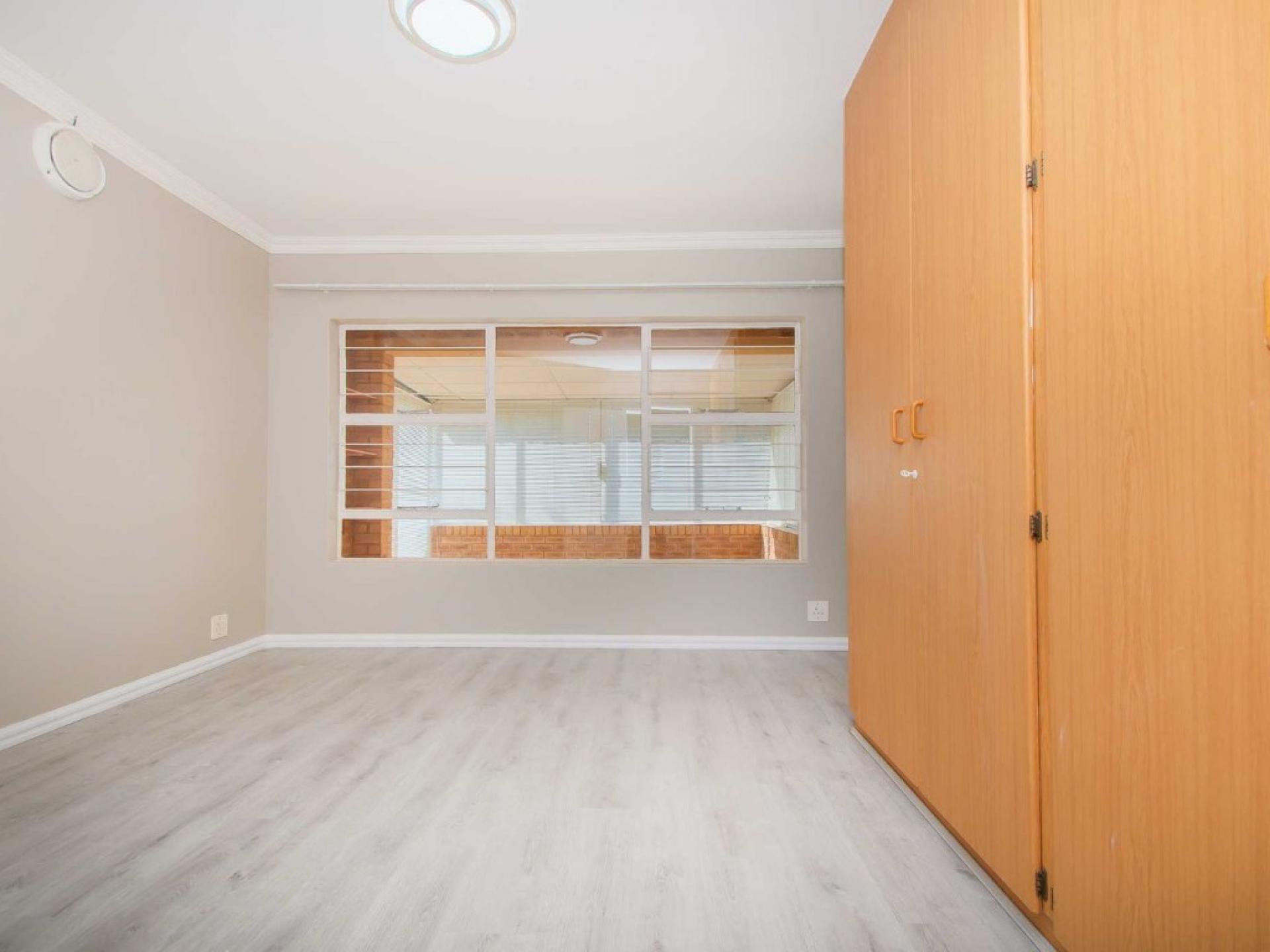  of property in Wilropark