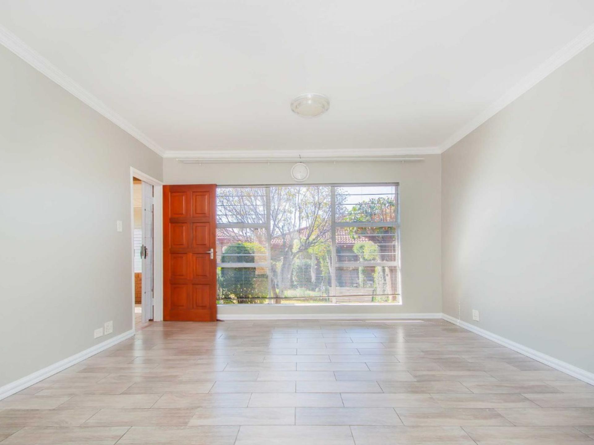  of property in Wilropark