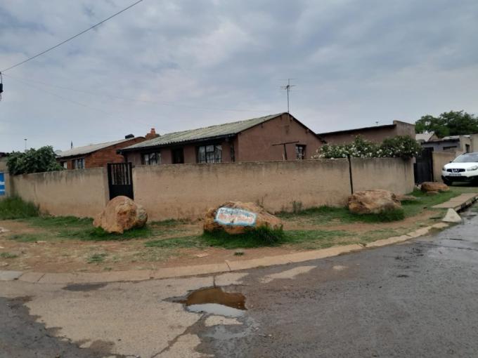 2 Bedroom House for Sale For Sale in Emdeni South - MR698130