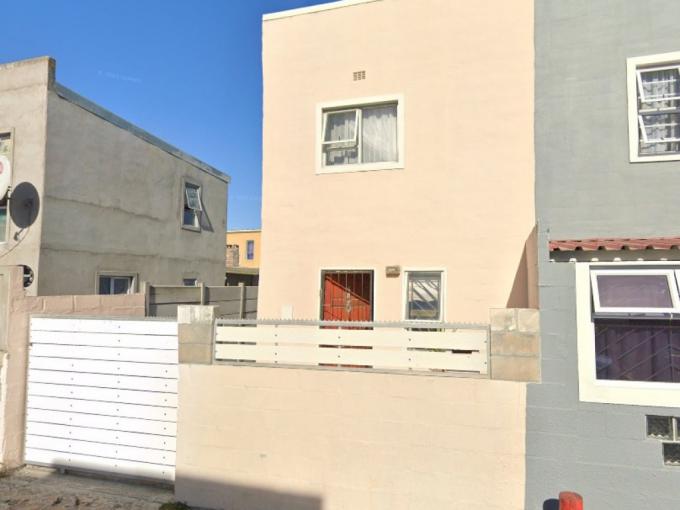 2 Bedroom House for Sale For Sale in Mitchells Plain - MR698133