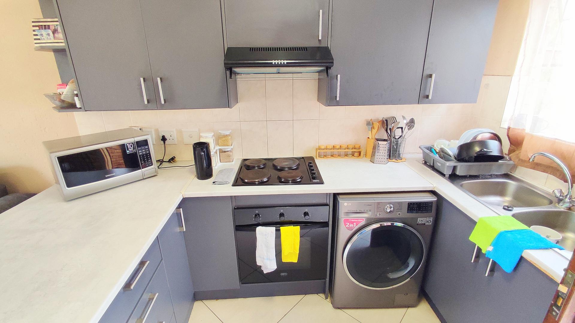  of property in Heuwelsig Estate