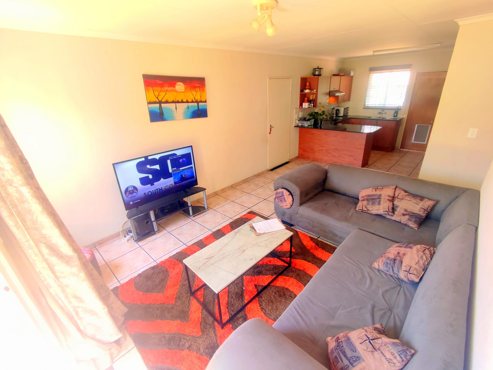  of property in Rooihuiskraal North